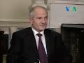 Presidenti Bush takohet me udheheqesit Kosovare