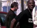 vid�o clip de tonio reno teint� d'humour sur le business du hip hop. 
le clip met en sc�ne une discussion entre un d.a et un artiste ayant des id�es totalement oppos�s sur la mani�re de developper un artiste. 

petit bonus sympathique tout � la fin du vid�o clip (apr�s les cr�dits)