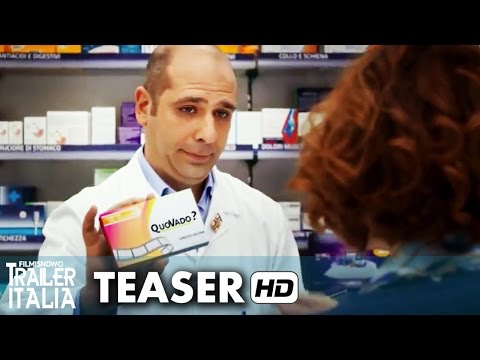 Preview Trailer Quo vado?, clip in farmacia