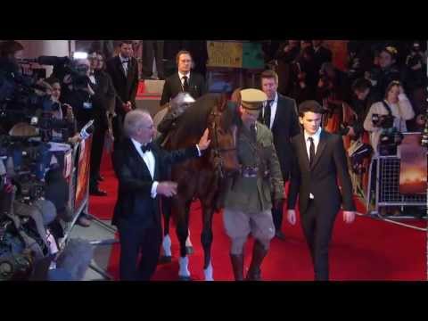 War Horse: Royal Premiere Footage 1