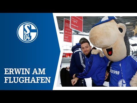 Abreise nach Maribor - Erwin am Flughafen