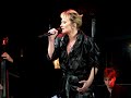 windcarrot.com: patricia kaas sings in russian