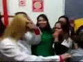 Estudante Vai De Minissaia Para a Faculdade E Causa Tumulto