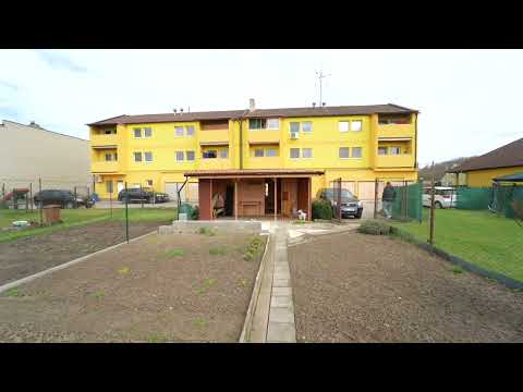 Video Prodej bytu 3+1 o rozloze 76 m² s lodžií, zahrádkou a vlastní chatkou, Čejč