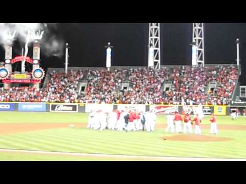nl central - September 28th, 2010. The Cincinnati Reds Clinch the NL Central with Jay Bruce's Walk-Off Homerun.... Seen from 2 rows up behind the Houston Astros Dougout.