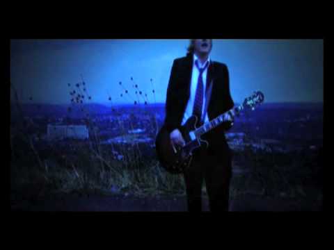Etienne Steyn – Happy Dayz – [Official Music Video]
