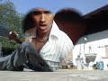 cantautor Ecuatoriano en una de sus ultimas canciones