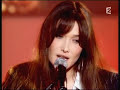 procurando por aquela m�sica que passava na novela das 8 antiga, bel�ssima, carla bruni, achei uma outra m�sica que coincidiu comigo!! :d
e no franc�s a sonoridade de ph � f, como no brasil, ent�o...sou eu mesmo!! =d
pirei...
link da letra:
http://vagalume.uol.com.br/carla-bruni/raphaeltraducao.html