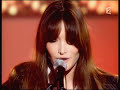 procurando por aquela m�sica que passava na novela das 8 antiga, bel�ssima, carla bruni, achei uma outra m�sica que coincidiu comigo!! :d
e no franc�s a sonoridade de ph � f, como no brasil, ent�o...sou eu mesmo!! =d
pirei...
link da letra:
http://vagalume.uol.com.br/carla-bruni/raphaeltraducao.html