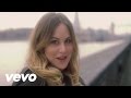 Juliette Katz Tout Va De Travers Official Music Video and Lyrics