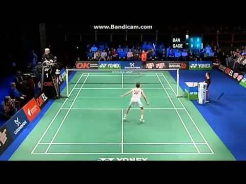 Lin Dan vs Peter Gade - amazing badminton rally