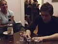 Prikolas su ledukais ir stlikinemis