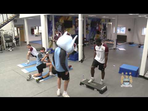 Manchester City Stars Do The Harlem Shake
