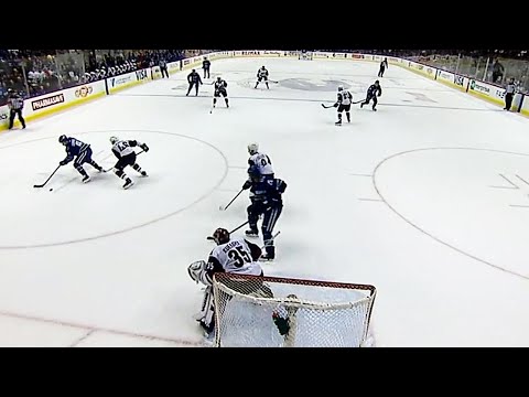 Leipsic’s spin-o-rama backhander embarrasses Coyotes