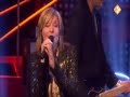 claudia de breij zingt voor piet paulusma