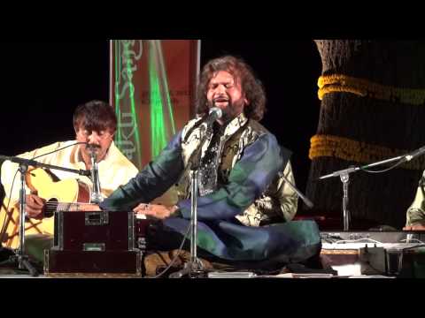 Hans Raj Hans Live Tribute to Sufi Saint Khwaja Moinuddin Chishti at nehru park 2012