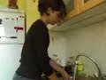 marie et la vaiselle
