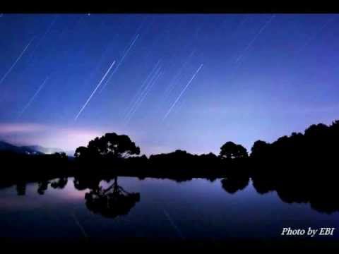 『見上げてごらん夜の星を』