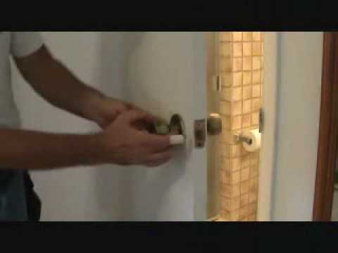 how to remove vy door handles