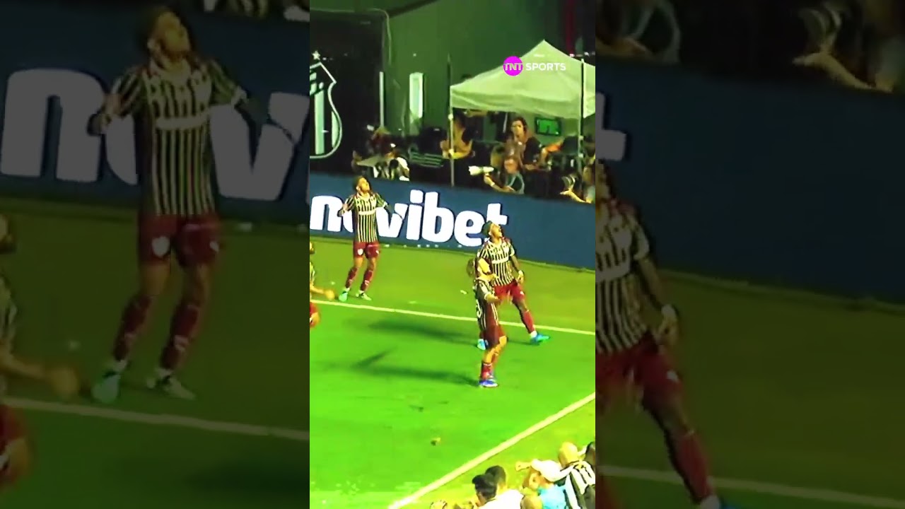 JOHN KENNEDY ENTROU E VIROU PRO FLU! 🐻 #shorts