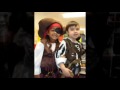 HALLOWEEN IN THE CLASSROOM WITH FRIEND'S