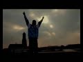 Nino ft. Singa - Niemand Nodig (Videoclip + Songtekst)