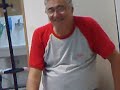 l'uomo in questione si chiama giovanni io lo chiamo papà xkè mi ci sono affezzionato e negli spogliatoi della mia azienda viene preso di mira in continuazione da tutti i colleghi ke ne fanno parte guardatelo poi mi direte ke ve ne pare