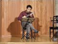 まずは先生の模範演奏、ウクレレで♪乾杯♪