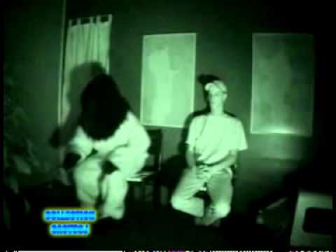 Caméra Cachée - La Salle d'Attente.mp4 Caméra Cachée - La Salle d'Attente.mp4