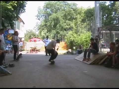 Sándor Balázs vs Bastien Salabanzi Game Of Skate