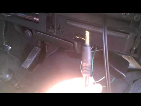 how to hook up ipod to car cd player
