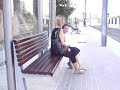 celine et franck nakach attendent le tram a campello espagne 2008