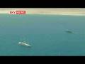 videos de Pirates off Somali coast take supertanker worth $100m