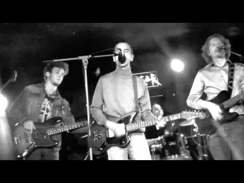 wiggum - Fiesta del sello El Genio Equivocado en la sala Sidecar con Wiggum, interpretan