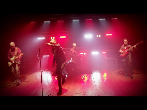 Grigiochiaro - NESSUNA DISTANZA [Official Music Video]