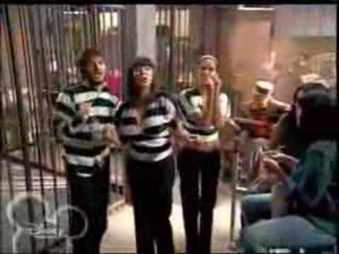 Delfi, Malala y Bonilla en la Carcel
