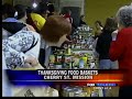 Lincoln hands out turkey dinners