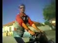 Mais um Video do Juju, pessoa de sexualidade indefinida, a andar de bicicleta em Esposende com uma postura fantástica !