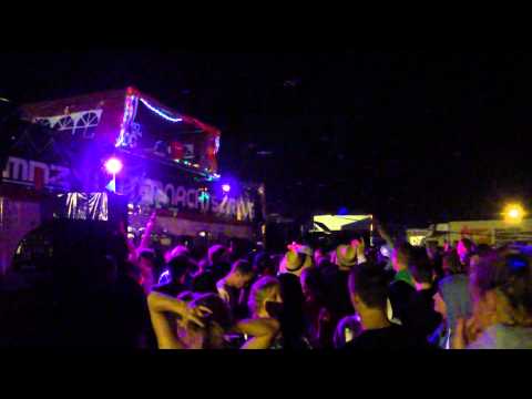 Mitternachtszirkus - Campingplatzparty Donnerstag vor dem Start des Sonne Mond Sterne Festival.