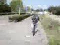 Nico en ik zingen op de fiets terug naar school.