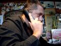 J�rg telefoniert mit nem Jungen