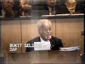 Karpal grills Nazri on Rasuah