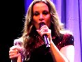 Trijntje Oosterhuis in Metropool Hengelo