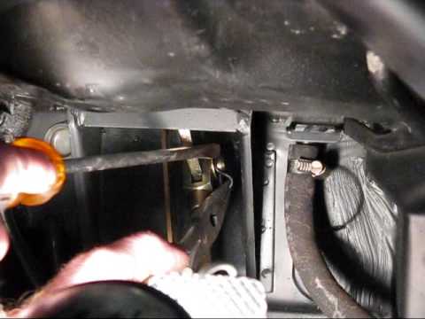82 Porsche 911SC Master Cylinder Replacement – Part 1