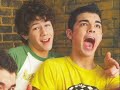 joseph jonas & his little brothers
song: 