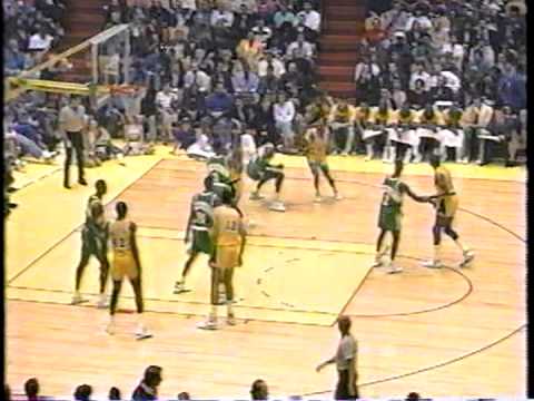 shawn kemp - Great game from 90/91 regular season between young team on the rise (Sonics) and experienced Lakers squad with Magic Johnson. 31-year-old Magic and 22-year-o...