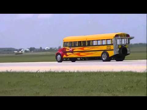 YouTube: este es el bus escolar más rápido del mundo