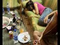 بنت في استراحة مع شباب