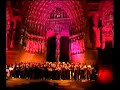 zic zazou et 250 musiciens (la m�ga zic) sur le parvis de la cath�drale d'amiens le 22/06/02