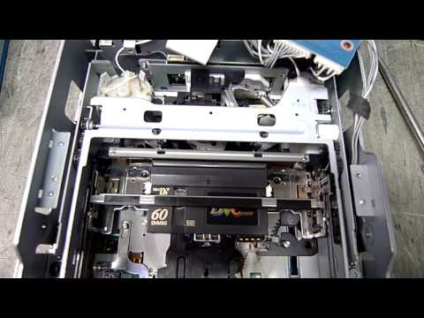 Sony DSR 25 Tape lacing operation.